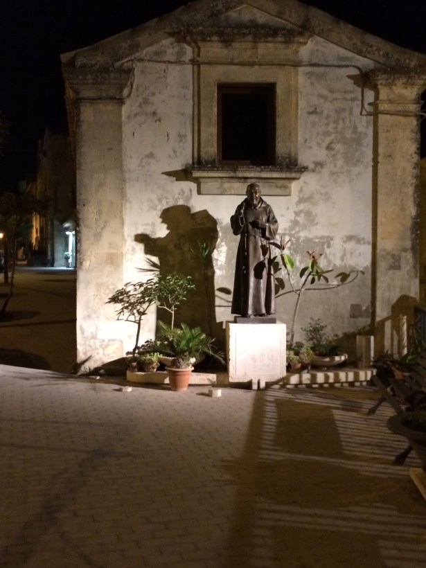 Chiaramonte Gulfi - at night